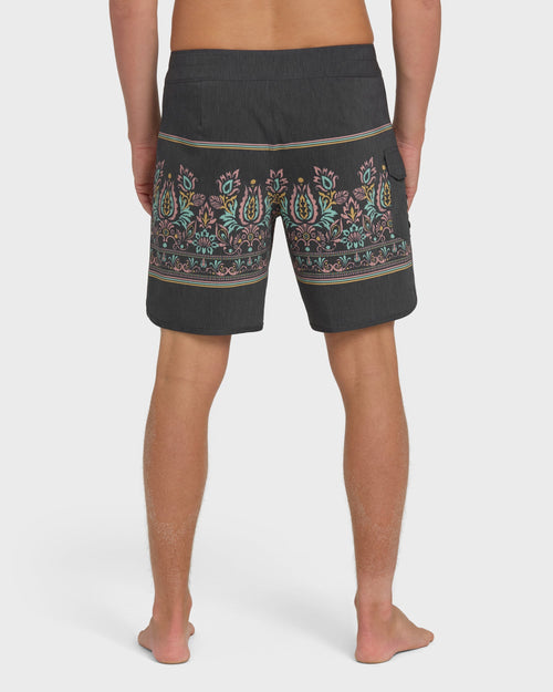 Billabong 73 Pro 18 Boardshorts - Black